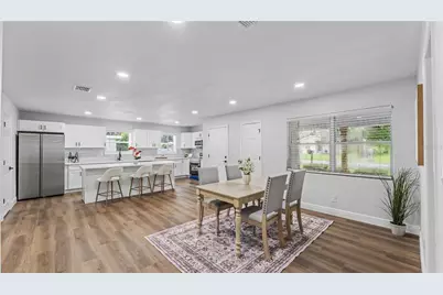 211 W Valencia Street, Lakeland, FL 33805 - Photo 3
