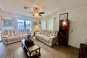 131 Bonnie Dr, Auburndale, FL 33823 - Photo 9