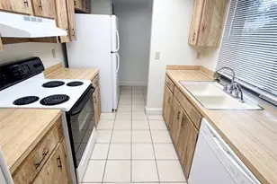 7415 Highland Grove Dr, Lakeland, FL 33810 - Photo 13