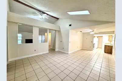7415 Highland Grove Drive, Lakeland, FL 33810 - Photo 5