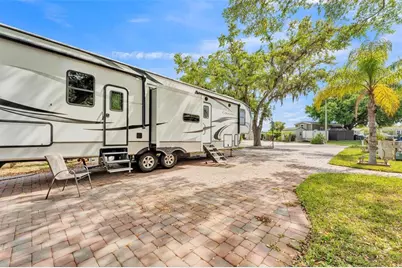 16329 Cherry Tree Court, Clermont, FL 34714 - Photo 7