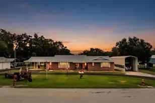 1633 Cherry Ln, Lakeland, FL 33811 - Photo 3