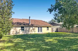 3749 Feather Dr, Lakeland, FL 33812 - Photo 7