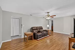 2140 Creek Side Dr, Lakeland, FL 33811 - Photo 23