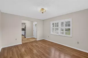 2140 Creek Side Dr, Lakeland, FL 33811 - Photo 11