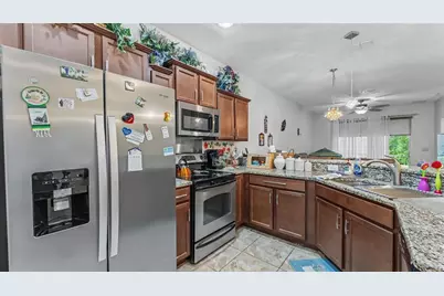 4069 Shade Tree Lane, Lakeland, FL 33812 - Photo 9