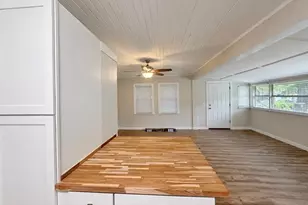 1204 N Morningside Dr, Plant City, FL 33563 - Photo 9