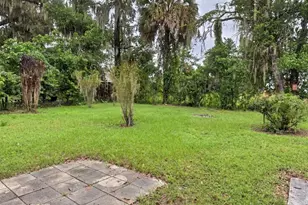 1204 N Morningside Dr, Plant City, FL 33563 - Photo 21