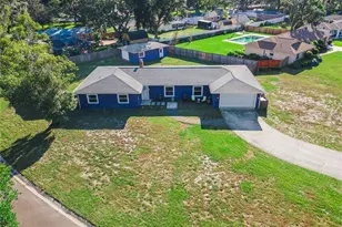 601 Greenbriar Dr, Brandon, FL 33511 - Photo 1