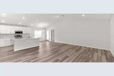 732 Bayside Boulevard, Winter Haven, FL 33881 - Photo 9