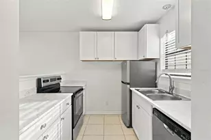 2302 Maki Rd, Plant City, FL 33563 - Photo 13