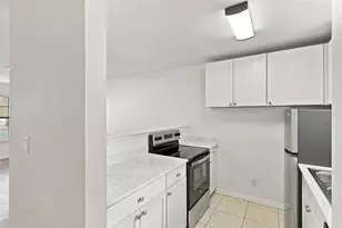2302 Maki Rd, Plant City, FL 33563 - Photo 11