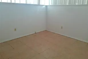 1423 Crystal Lake Dr, Lakeland, FL 33801 - Photo 21