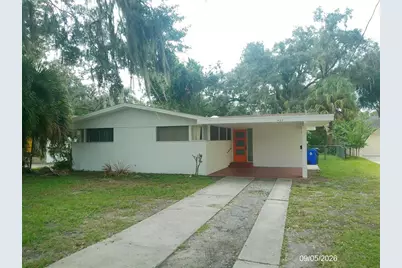 1423 Crystal Lake Drive, Lakeland, FL 33801 - Photo 1