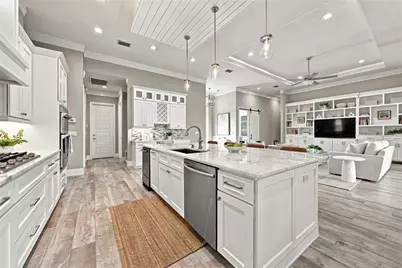 6530 Emerald Woods Lane, Lakeland, FL 33813 - Photo 9