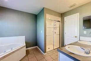8805 Courtyard Ln, Groveland, FL 34736 - Photo 33