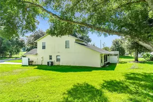 8805 Courtyard Ln, Groveland, FL 34736 - Photo 19