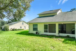 8805 Courtyard Ln, Groveland, FL 34736 - Photo 17
