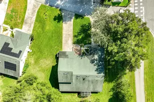 8805 Courtyard Ln, Groveland, FL 34736 - Photo 21