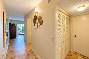 2132 Lakewood Club Dr S, Saint Petersburg, FL 33712 - Photo 13