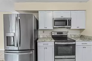 3108 Elderwood Pl, Seffner, FL 33584 - Photo 5