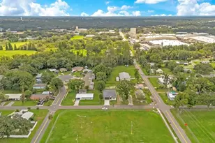 2203 W Lowry Ave, Plant City, FL 33563 - Photo 25
