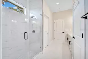 2203 W Lowry Ave, Plant City, FL 33563 - Photo 11