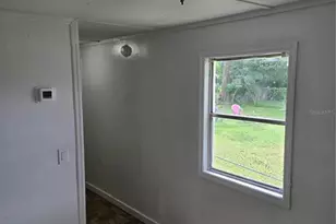 12515 4 Oaks Rd, Tampa, FL 33624 - Photo 11