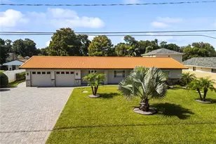 1010 Edgewater Dr, Winter Haven, FL 33884 - Photo 1