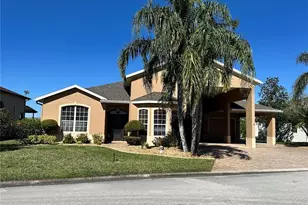 1015 Crossroads Dr, Polk City, FL 33868 - Photo 1