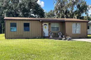 1835 E Valencia Dr, Bartow, FL 33830 - Photo 1