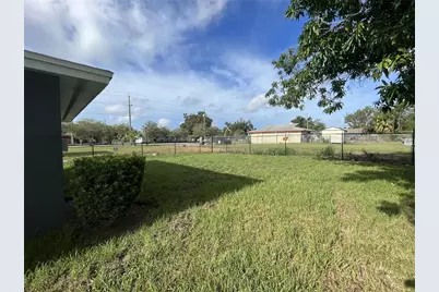 2025 4th Street NE, Winter Haven, FL 33881 - Photo 17