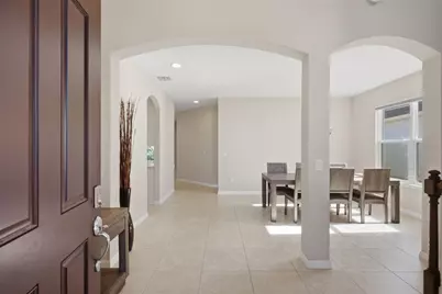 9009 Spruce Creek Circle, Riverview, FL 33578 - Photo 5