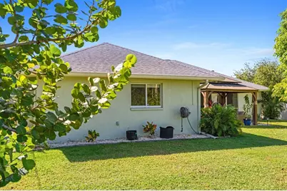 9358 Casa Grande Avenue, Englewood, FL 34224 - Photo 7