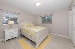 161 Suntan Ave, Sarasota, FL 34237 - Photo 27