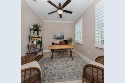 930 E Venice Avenue, Venice, FL 34285 - Photo 9