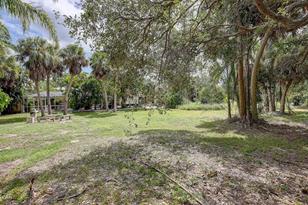 424 Albee Rd W, Nokomis, FL 34275 - Photo 13