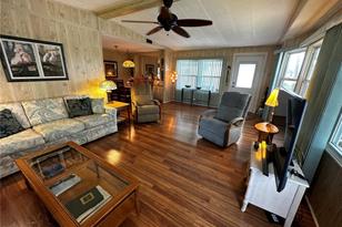 270 Camelot Dr - Photo 3