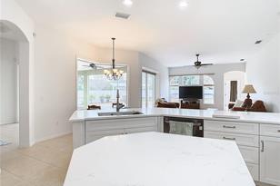 5546 Eastwind Dr - Photo 19