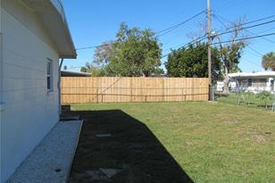 565 Shamrock Blvd - Photo 19