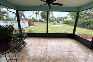 6472 Elmwood Rd - Photo 9