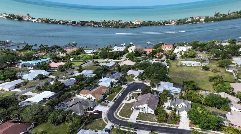 515 Bayside Way, Nokomis FL 34275-3457 exterior