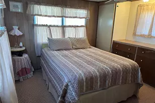 227 Inner Dr E, Venice, FL 34285 - Photo 13