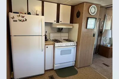 227 Inner Drive E, Venice, FL 34285 - Photo 9