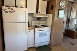 227 Inner Dr E, Venice, FL 34285 - Photo 9