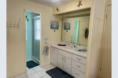 660 Water Lily Drive, Venice, FL 34293 - Photo 13