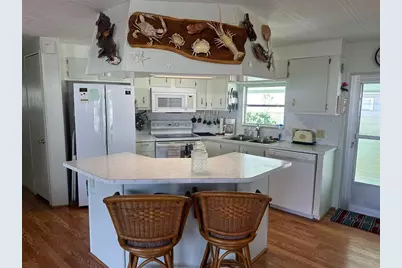 660 Water Lily Drive, Venice, FL 34293 - Photo 5