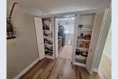 708 Tamiami Trail S #320, Venice, FL 34285 - Photo 7