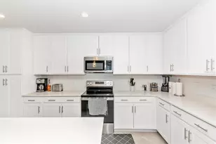 17565 Opal Sand Dr, Venice, FL 34293 - Photo 9