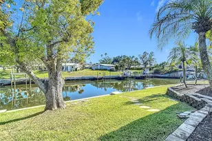 4 Windsor Dr, Englewood, FL 34223 - Photo 3